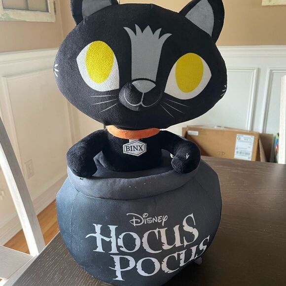 Disney Huge Hocus Pocus Brix Cat in a Cauldron Plush Hocus Pocus Decor - Picture 1 of 13